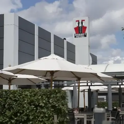 Gosset Hotel