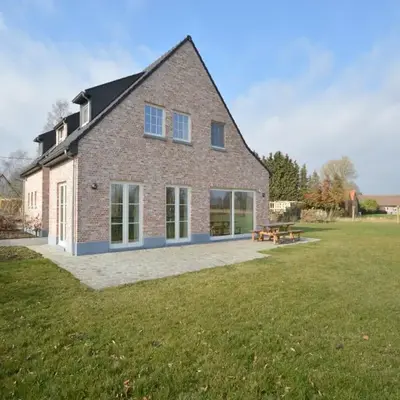Sint-Amands Country Escape